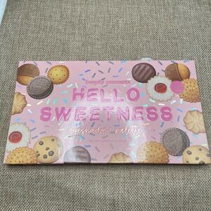 Beauty Concepts "Hello Sweetness" 28 Pan Eyeshadow Palette